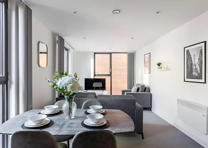 Excellent City Centre Apartment By Bold Apartments