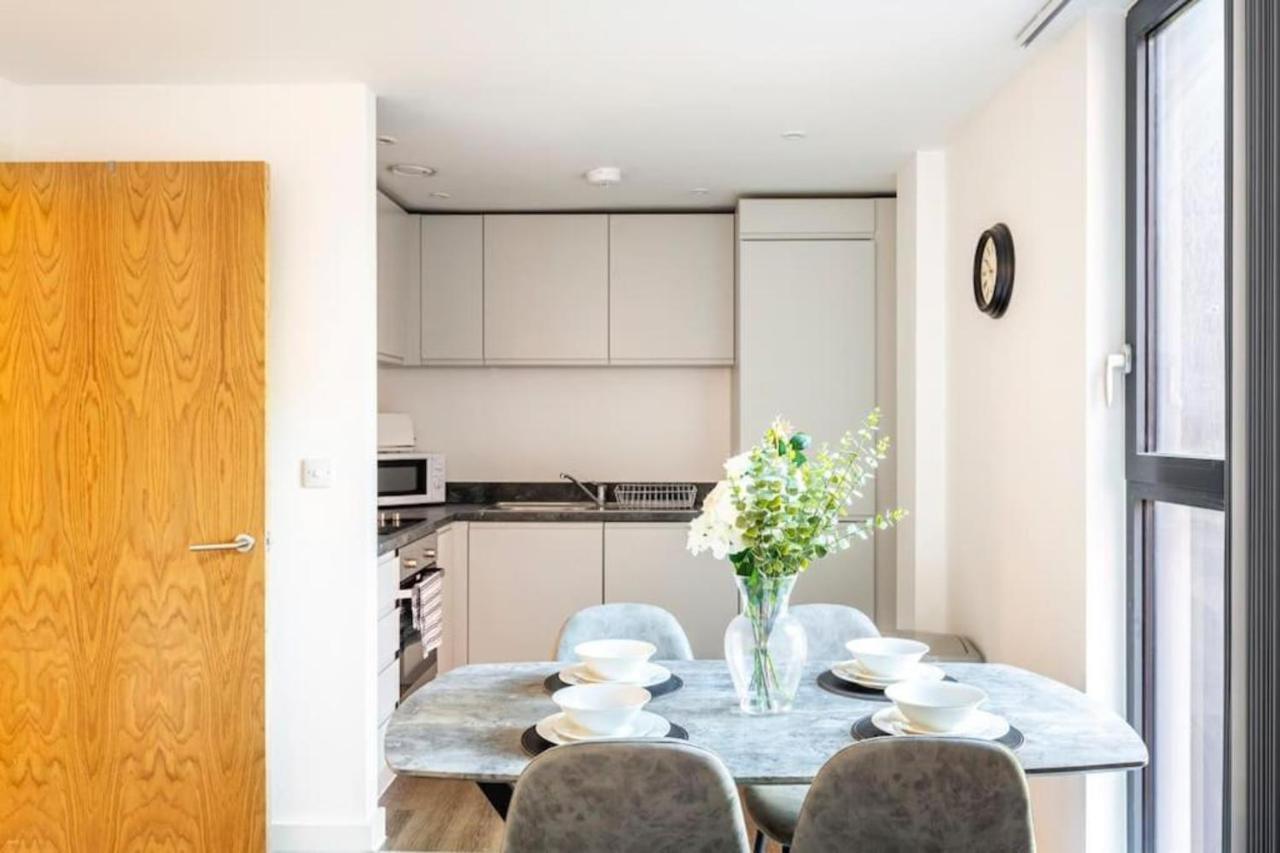 Excellent Centre By Bold Apartment