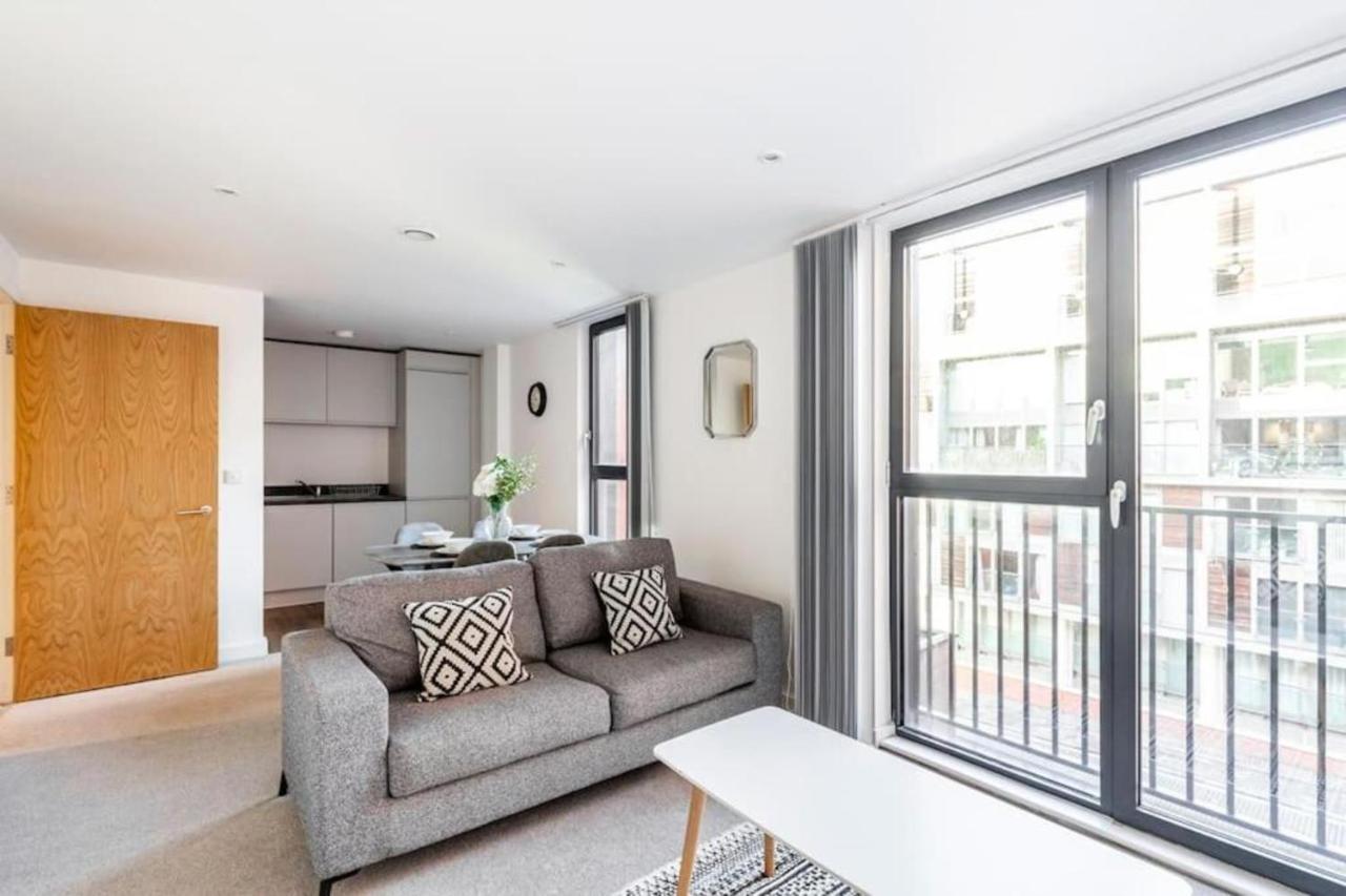 Excellent Centre By Bold Apartment *